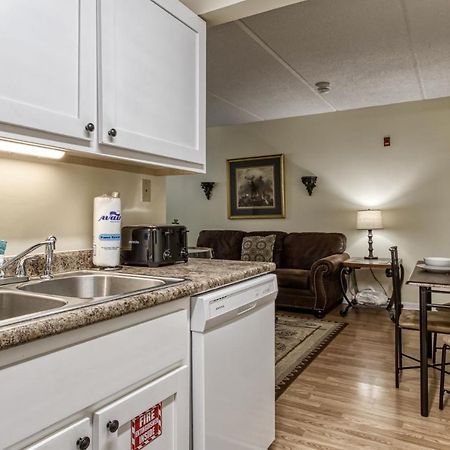 Gatlinburg Towers Condo Unit 501 - Great Location! Close To Town! Condo Exterior photo