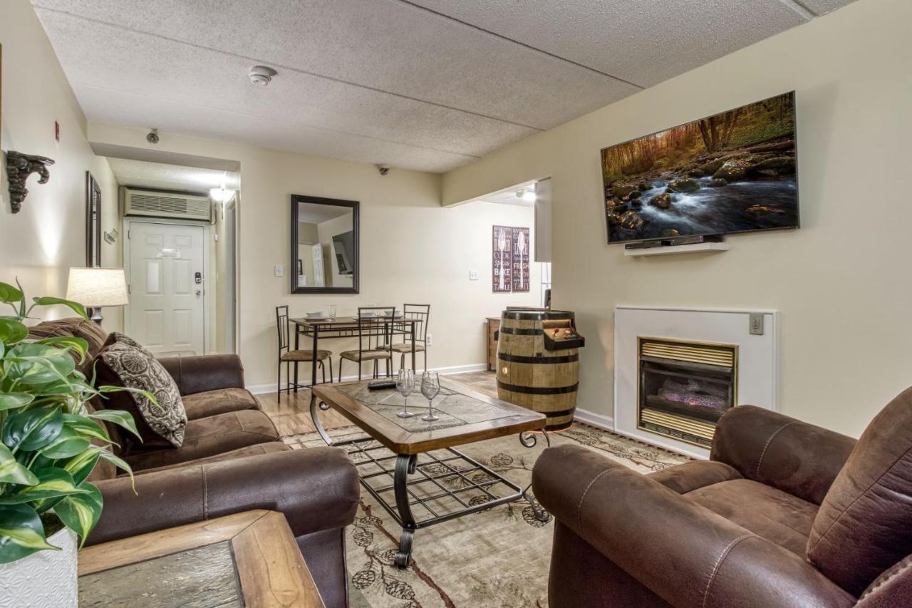 Gatlinburg Towers Condo Unit 501 - Great Location! Close To Town! Condo Exterior photo
